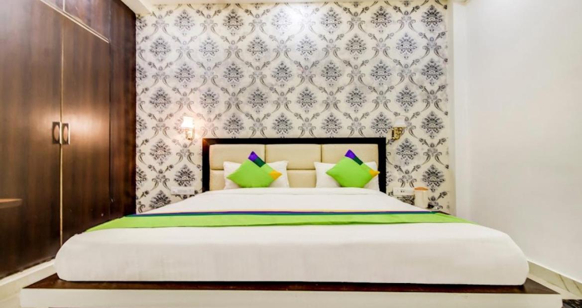Hotel Whitehouse Ac Family Room Агра Екстер'єр фото